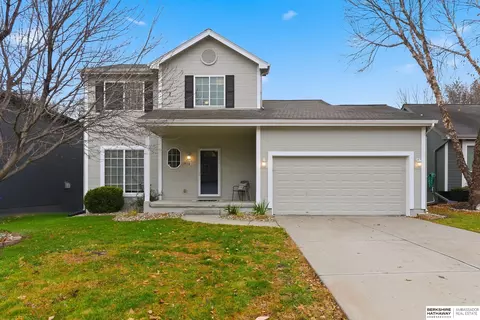 7318 Wyoming St, Omaha, NE 68122