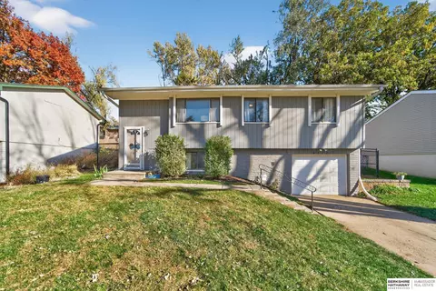 6635 S 151st St, Omaha, NE 68137