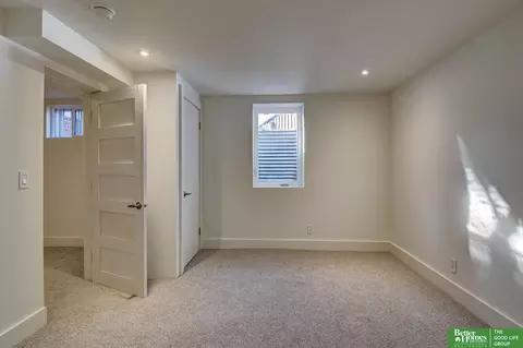 Bedroom - 5007 Izard St, Omaha, NE 68132 photo 6 of 7