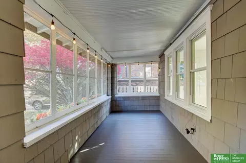 Exterior - 5007 Izard St, Omaha, NE 68132 photo 4 of 9