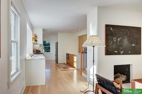 Entry Way - 5007 Izard St, Omaha, NE 68132 photo 1 of 3