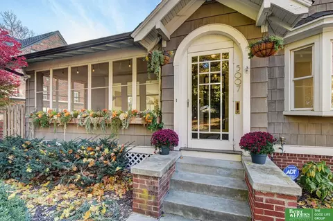 Exterior - 5007 Izard St, Omaha, NE 68132 photo 3 of 9