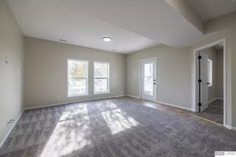 Living - 17517 Patrick Ave, Omaha, NE 68116 photo 4 of 5
