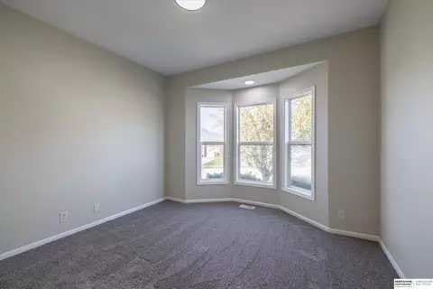 Bedroom - 17517 Patrick Ave, Omaha, NE 68116 photo 4 of 8