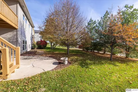 Exterior - 17517 Patrick Ave, Omaha, NE 68116 photo 8 of 9