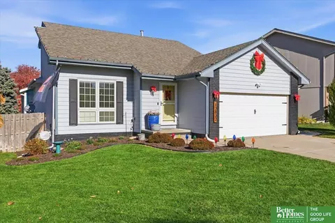 12832 Edna St, Omaha, NE 68138