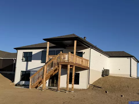 11908 S 118 St, Papillion, NE 68046