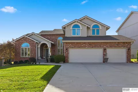 12963 Seward St, Omaha, NE 68154