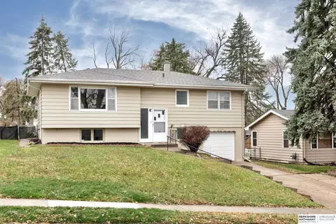 7625 Ontario St, Omaha, NE 68124
