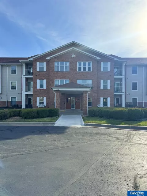 2425 Folkways Blvd #228, Lincoln, NE 68521