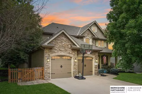 4401 S 193rd St, Omaha, NE 68135