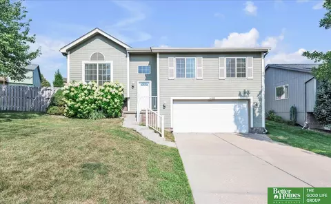14922 Bauman Ave, Omaha, NE 68116