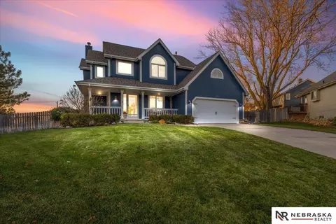 2326 N 155 Cir, Omaha, NE 68116