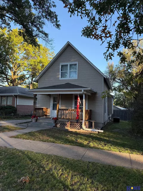 6336 Fremont St, Lincoln, NE 68507