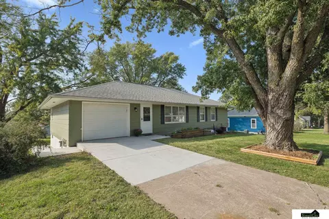 425 High St, Tecumseh, NE 68450