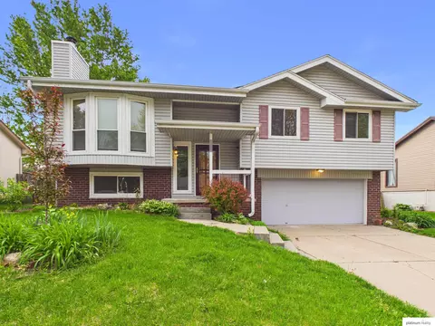 8173 Tucker St, Omaha, NE 68122