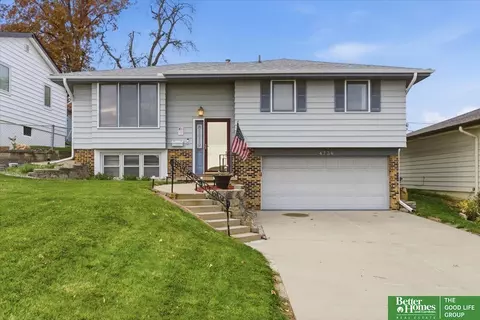 4736 S 78 St, Ralston, NE 68127