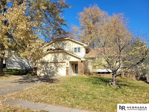 15512 Marcy Cir, Omaha, NE 68154