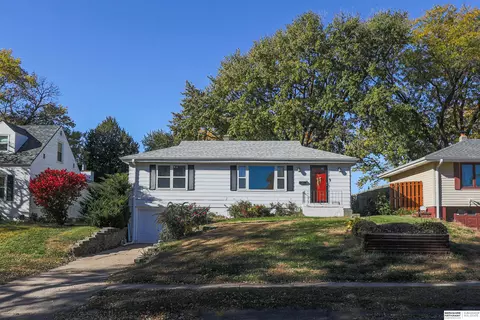 3002 S 76th Ave, Omaha, NE 68124