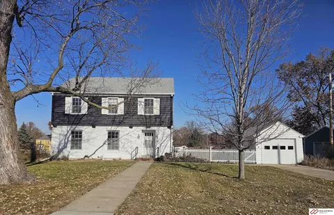 808 Garfield St, Beatrice, NE 68310