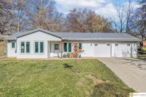 124 Glen Ave, Logan, IA 51546
