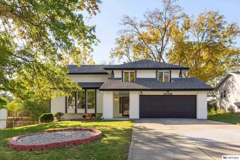 13006 S 35th St, Bellevue, NE 68123