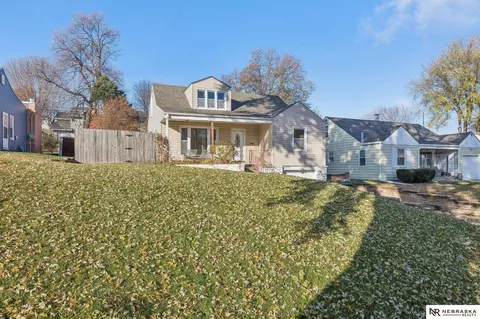 2134 S 48th St, Omaha, NE 68106