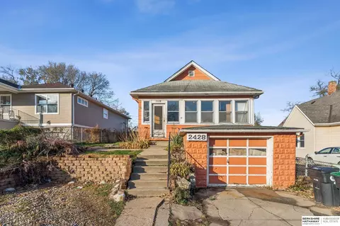 2428 S 19th St, Omaha, NE 68108