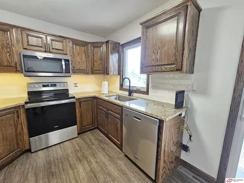 1700 Jackson St, Beatrice, NE 68310 photo 9