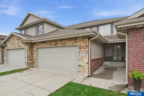 8025 Palmilla Ln, Lincoln, NE 68516
