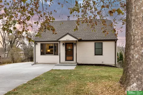5317 S 53 St, Omaha, NE 68117