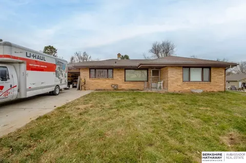 11521 N Post Rd, Omaha, NE 68112