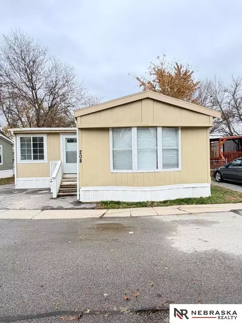 12809 Manderson Plz, Omaha, NE 68164