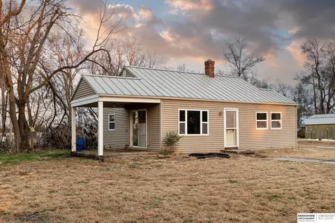 135 Joyce Cir, Mead, NE 68041