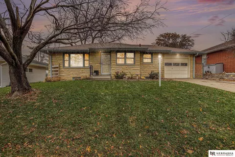 6100 Lexington Ave, Lincoln, NE 68505