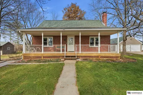 13900 Van Dorn St, Walton, NE 68461