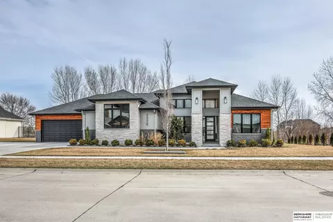 6328 N 295th St, Valley, NE 68064