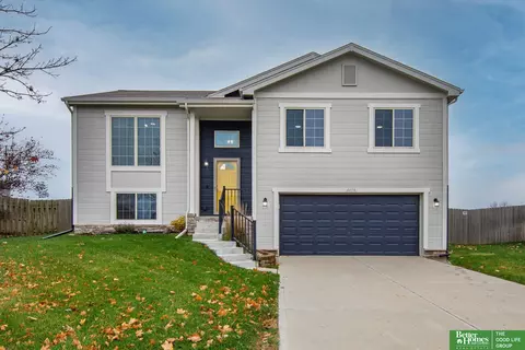4409 Brook St, Bellevue, NE 68123