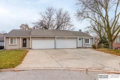 11713 Sprague Cir, Omaha, NE 68164