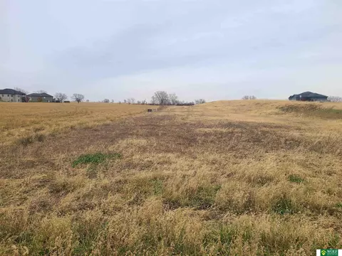 lot1 W Block 4 W Hall Dr, Lincoln, NE 68532