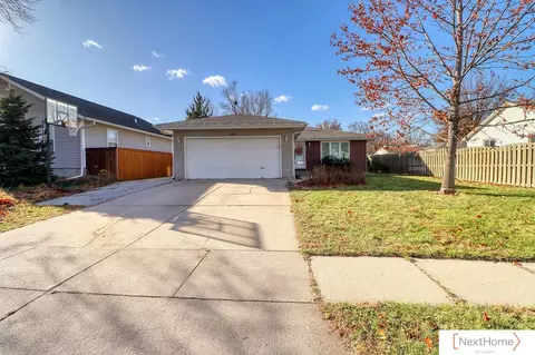 1709 SW 21st St, Lincoln, NE 68522