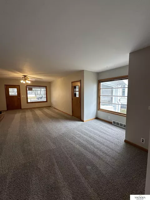 815 N 8th St, Beatrice, NE 68310 photo 8