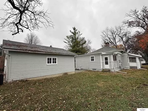815 N 8th St, Beatrice, NE 68310 photo 4