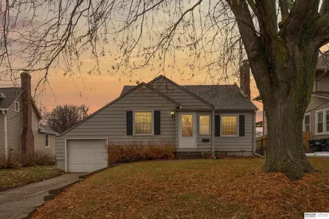 1836 N 49th Ave, Omaha, NE 68104
