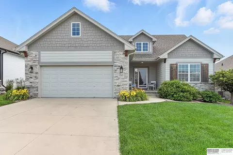 10909 S 187th St, Omaha, NE 68136