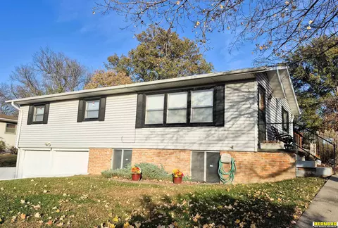 1622 Central Ave, Auburn, NE 68305