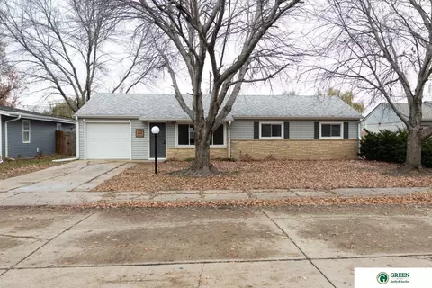 22 Arbor Ct, York, NE 68467