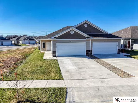 2821 N 87 St, Lincoln, NE 68507