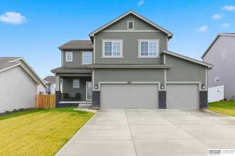 6615 N Hws Cleveland Blvd, Omaha, NE 68116