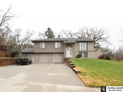 8532 N 47th St, Omaha, NE 68152